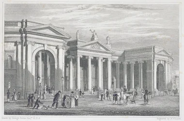 Portique sud de la Banque d